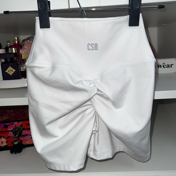 CSB SERENITY SCRUNCH SHORTS 4" - Picture 4 of 6